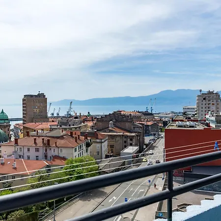 Sunset Centar Apartman Fiume
